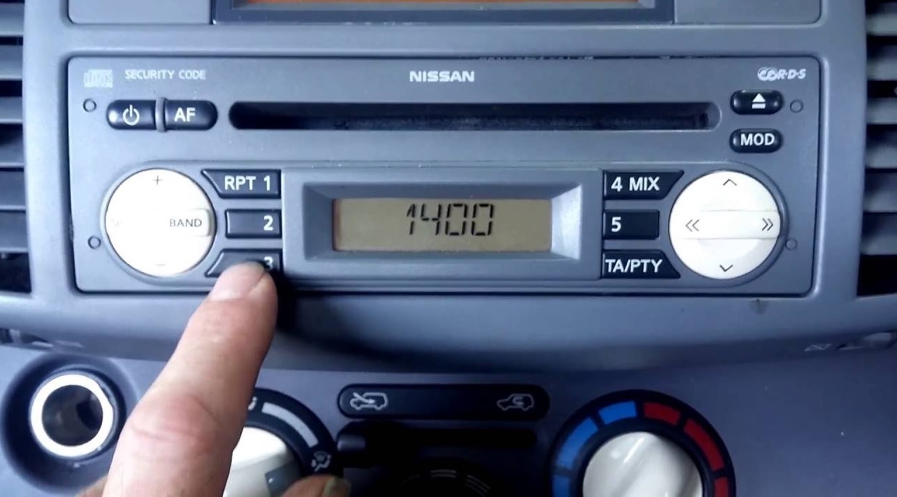 NISSAN MICRA 2014 RADIO CODE visual data 5
